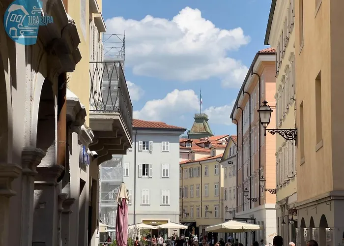 Lägenhet Cavana 3 Tirabora Short Rent